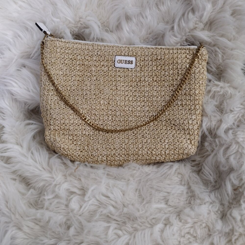 GUESS Woven Straw Shoulder Bag Beige Gold Chain Summer Clutch Resort Style - Picture 3 of 9